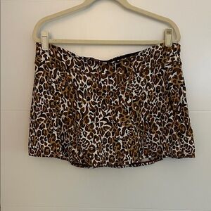 Lilly Pulitzer Luxletic Leopard Print Mini Skirt / Skort - Size XL
